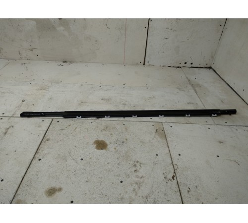 Молдинг Стекла Передний Правый