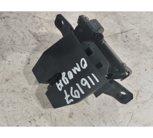 Замок крышки багажника