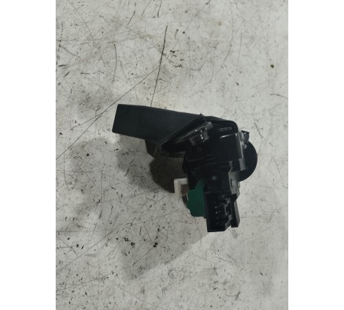 Замок крышки багажника