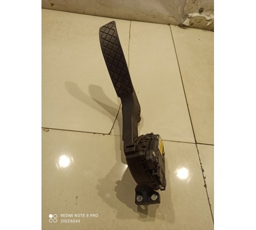 Педаль газа