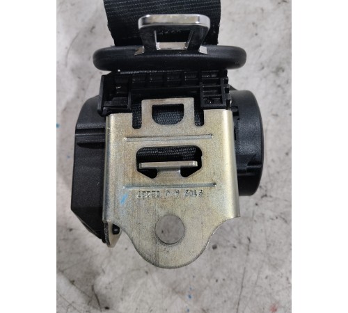 Ремень безопасности (задний правый)