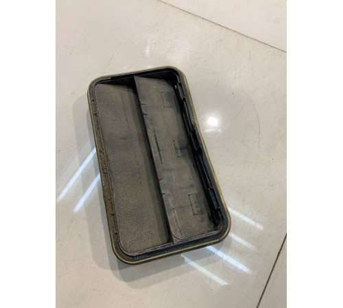 Вентиляционная решётка (задняя, левая)