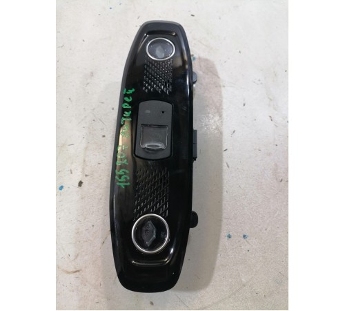 Плафон подсветки салона