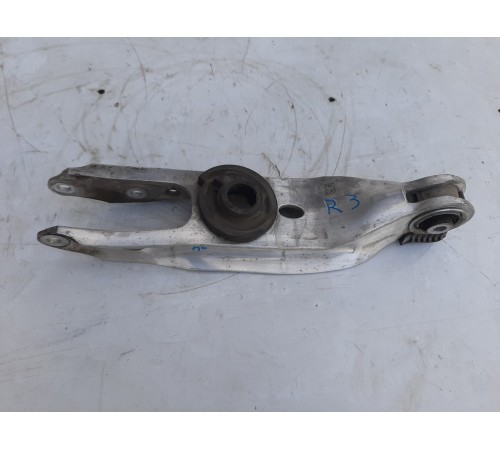 Рычаг подвески(задний правый) поперечный