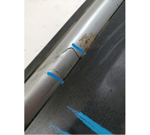 Накладка двери передняя левая нижняя