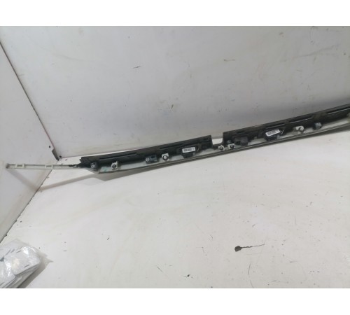 Накладка двери багажника