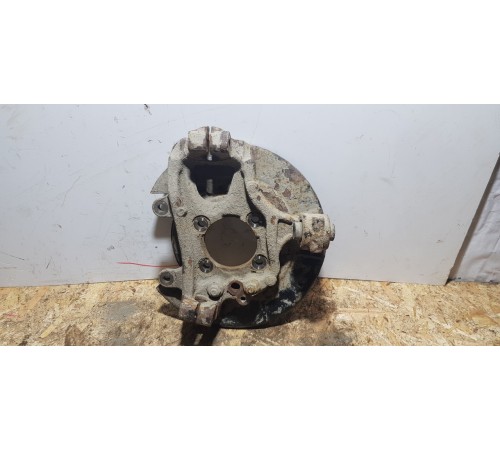 Кулак поворотный Задний левый