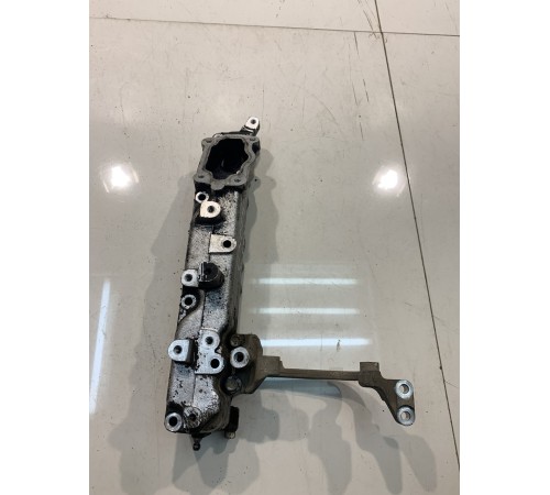 Впускной коллектор