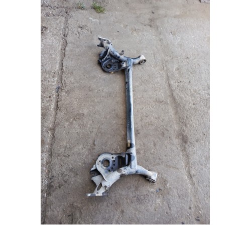 Балка задняя