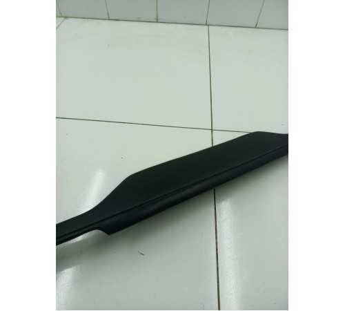 Накладка торпедо декоративная правая