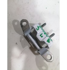 Петля двери задняя левая верхняя