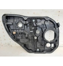 Стеклоподъемник (задний левый)