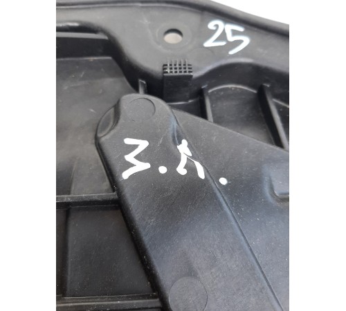 Стеклоподъемник (задний левый)