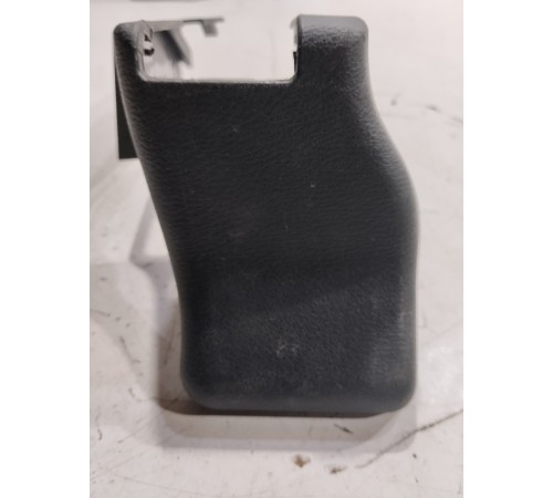 Накладка крепления сиденья задняя правая