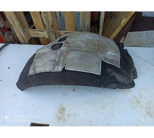 Подкрылок передний левый