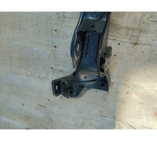 Балка подвески (подрамник) задняя