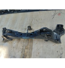 Балка подвески (подрамник) задняя