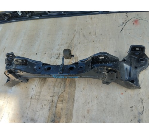 Балка подвески (подрамник) задняя