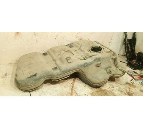 Бак топливный