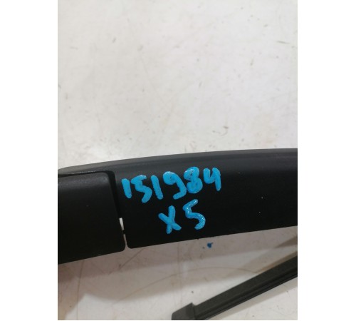 Поводок стеклоочистителя задний