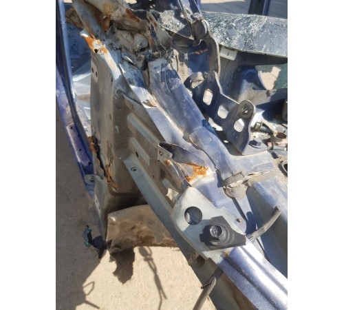 Стрела лонжерона с чашкой передняя правая