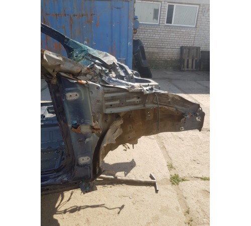 Стрела лонжерона с чашкой передняя правая