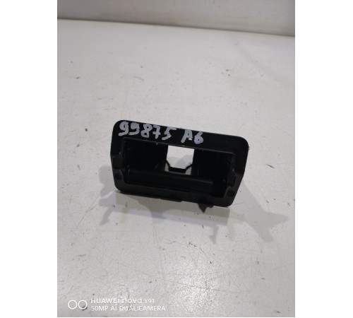 Накладка замка багажника