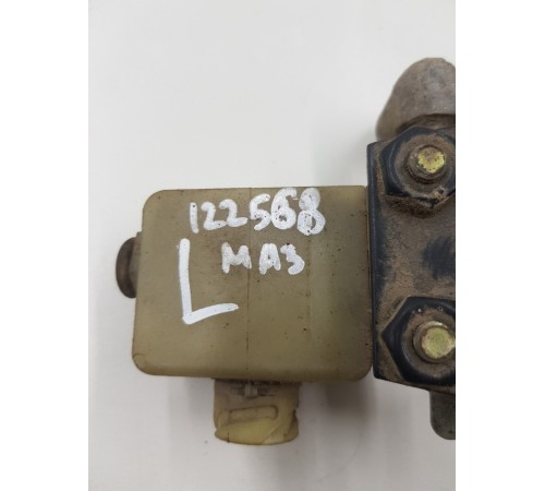 Клапан тормозной системы левый