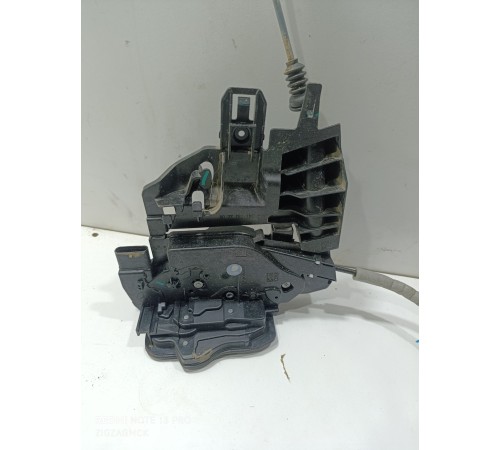 Замок двери задний правый