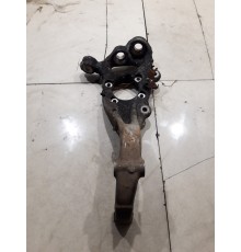 Кулак поворотный(передний левый)