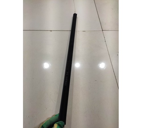 Уплотнитель стекла (задний левый внутренний)