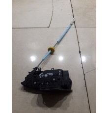 Замок двери (передний левый)