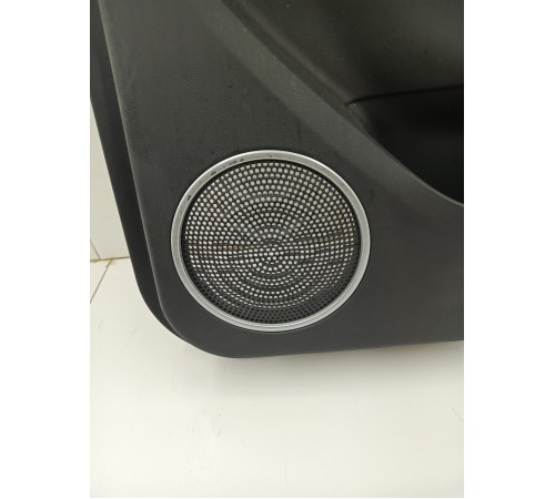 Обшивка двери задняя правая