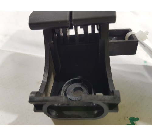 Ручка открывания капота