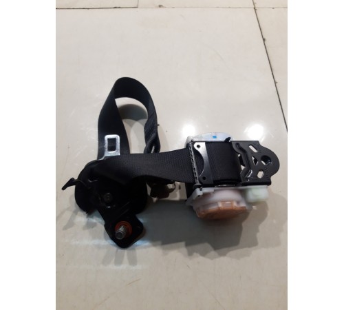 Ремень безопасности (задний, правый)