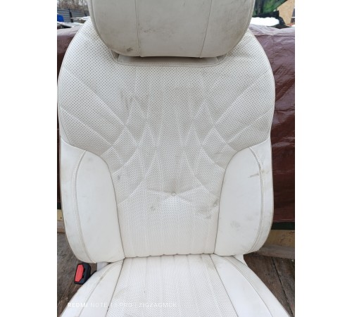 Сиденье переднее левое