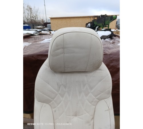 Сиденье переднее левое