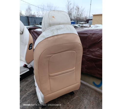 Сиденье переднее левое