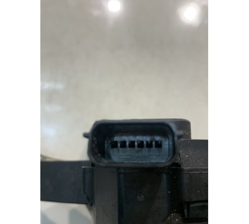 Педаль акселератора