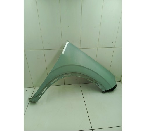 Крыло переднее правое