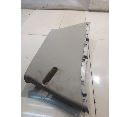 Обшивка стойки (задняя, правая)