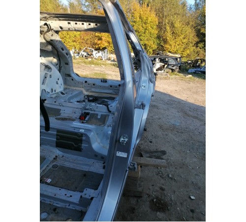 Порог со стойкой левый