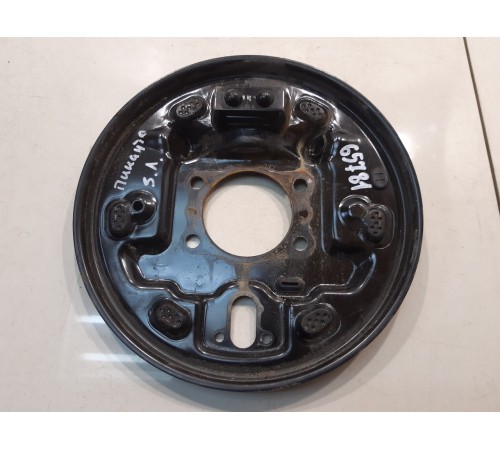 Пыльник заднего тормоза левый