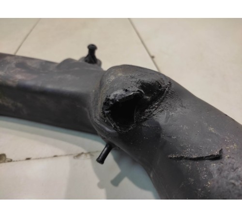 Патрубок воздушного фильтра