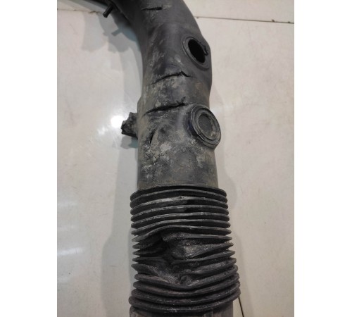 Патрубок воздушного фильтра