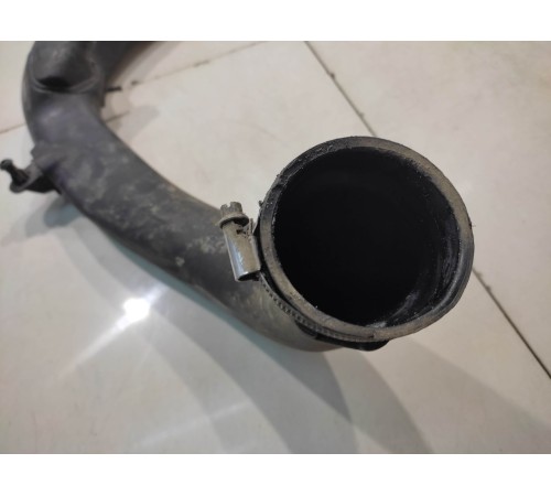 Патрубок воздушного фильтра