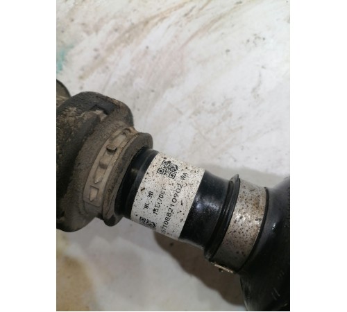 Привод (полуось) передний правый