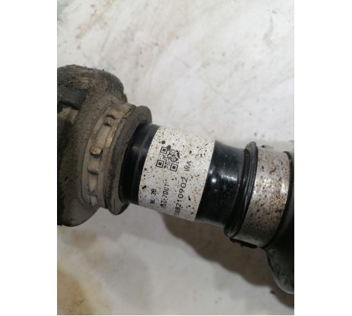 Привод (полуось) передний правый