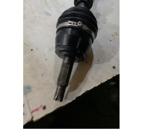 Привод (полуось) передний правый