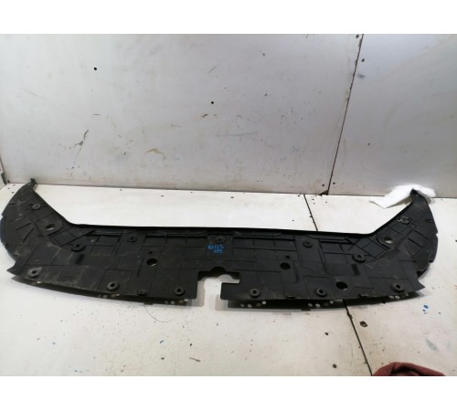 Накладка замка капота